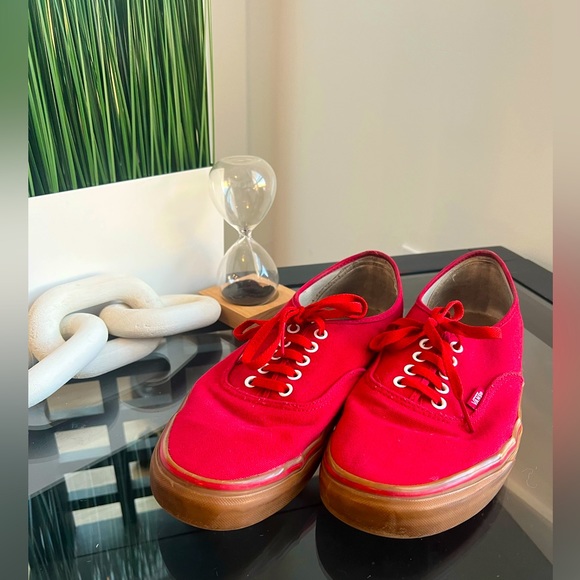 Vans - Picture 6 of 6